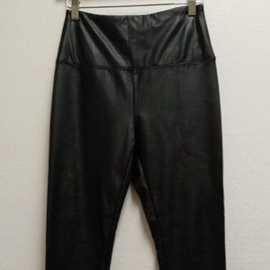 NWT Lysse Black Vegan Leather Pull On Straight Leg Pants Size Small